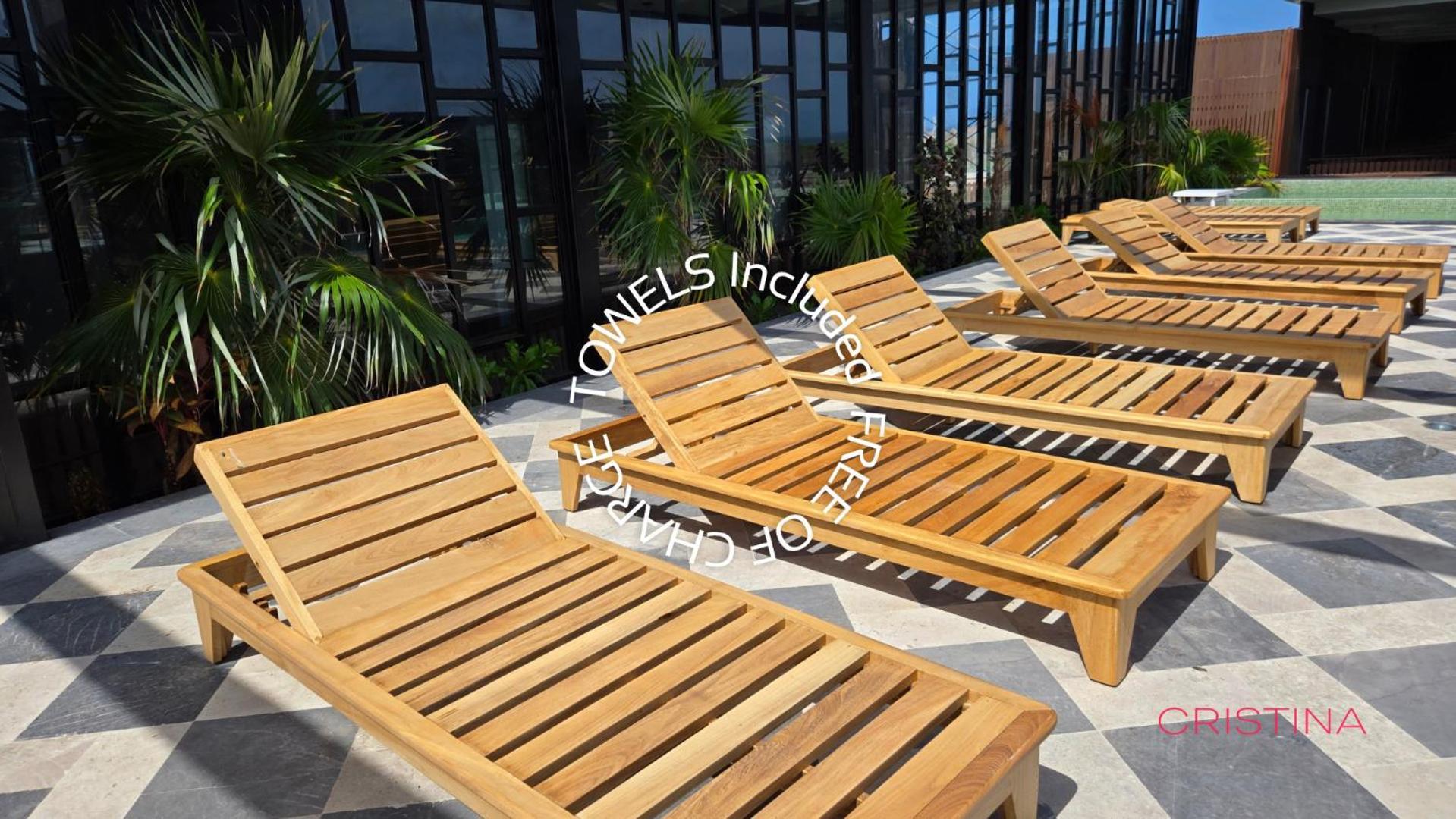 With Private Jacuzzi, Rooftop Pools & Free Club Appartement