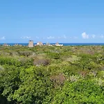Apartment With Private Jacuzzi & Free Beach Club